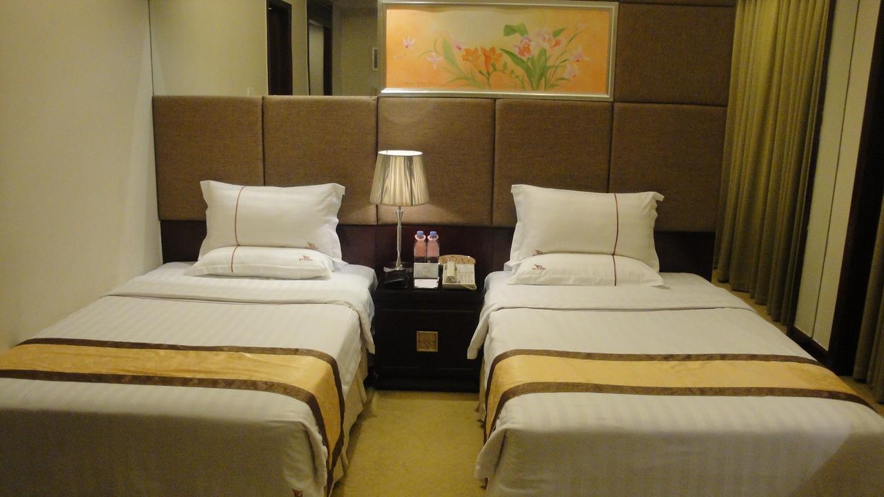 Harbour Metropolis Hotel Фошан Екстериор снимка