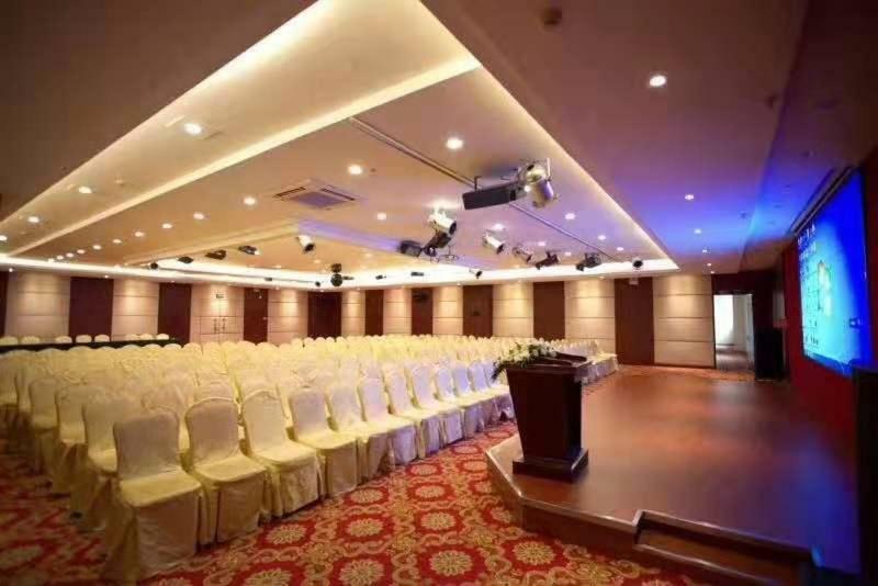 Harbour Metropolis Hotel Фошан Екстериор снимка